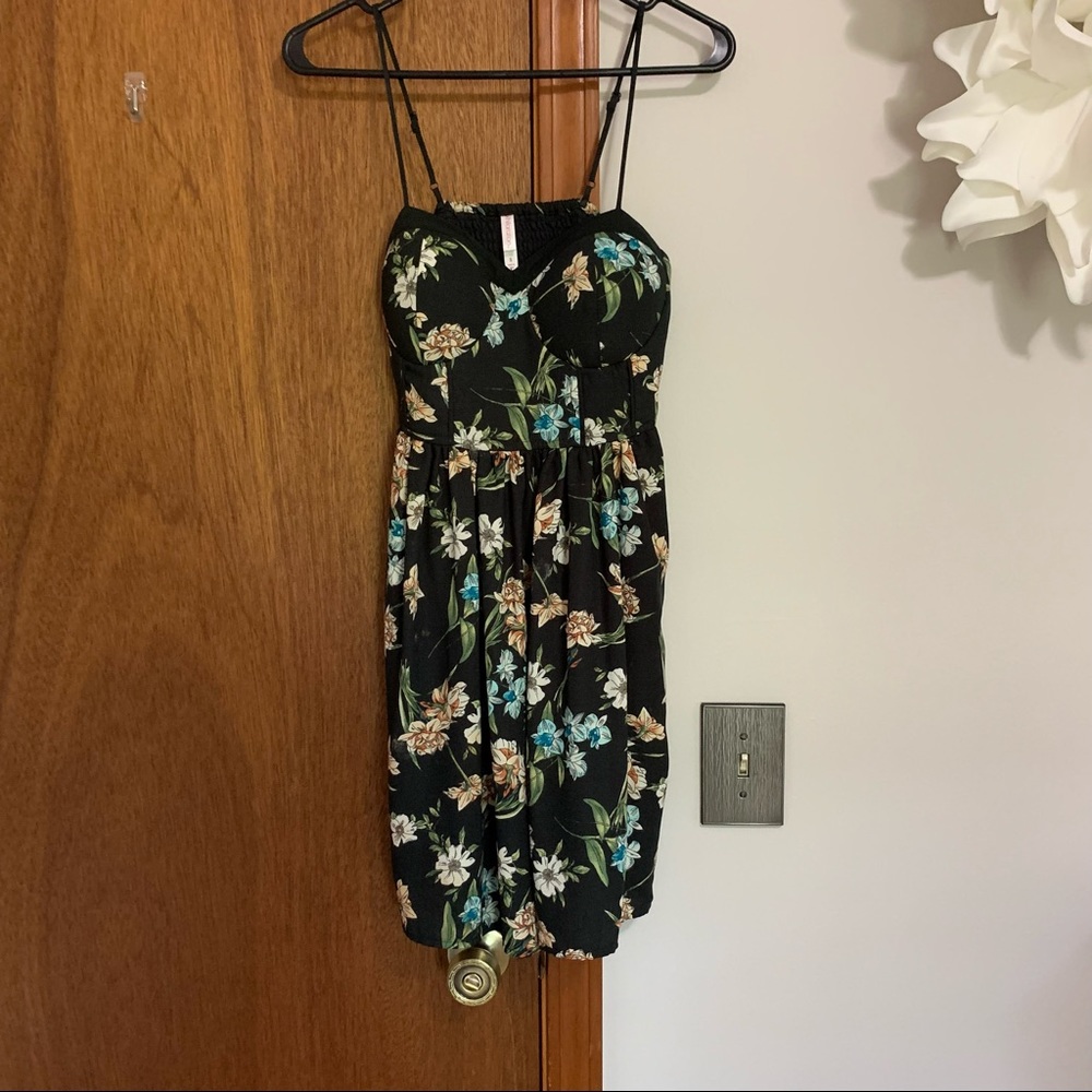 Floral mini dress with pockets